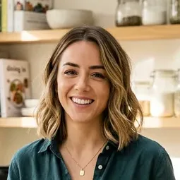 chloe bennett portrait e1772920664667